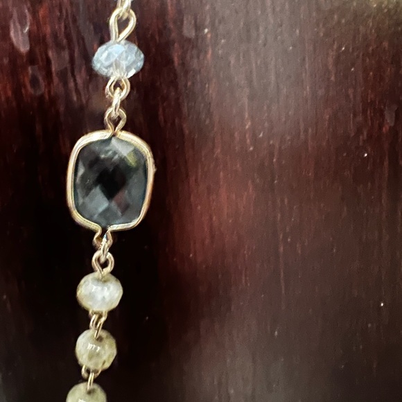 Chloe Isabel 7 way convertible Multi-Layered Necklace blue - Picture 5 of 10